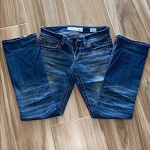 Buckle Jeans